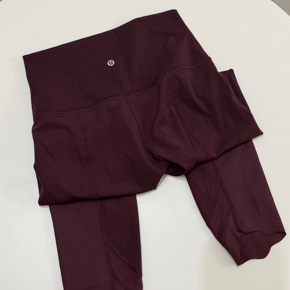 LULULEMON Burgundy High-Rise Leggings Wunder Under Crop‎ High-Rise
Luxtreme 23" - Picture 10 of 12